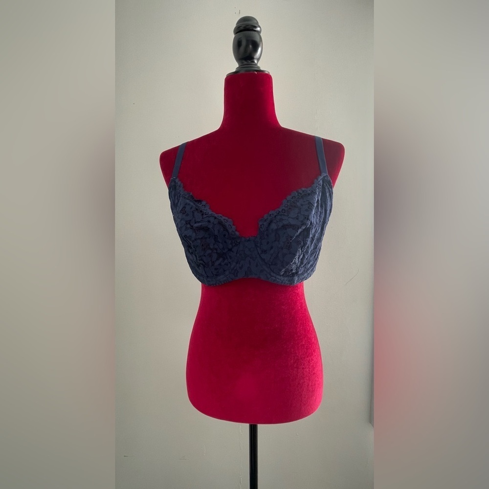 Victoria's Secret Navy Lace Bra